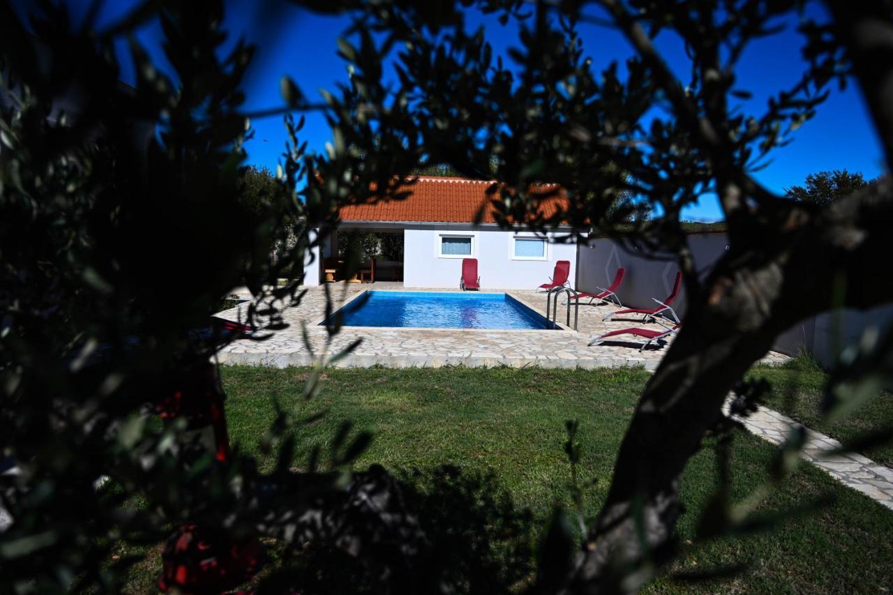 Holiday Home Donji Lepuri Lisicici Esterno foto