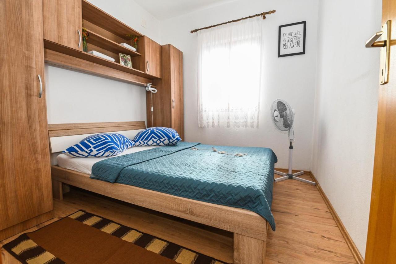 Holiday Home Donji Lepuri Lisicici Esterno foto